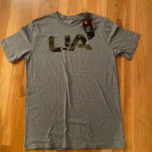 NWT Men’s Under Armour Size Medium Loose Fit T-shirt